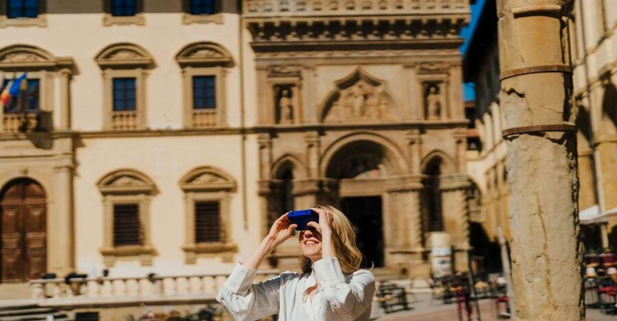 2 Hours Free Arezzo tour without the use of your smartphone - Why a Smartphone-Free Arezzo Walk Feels Different Than Regular Sightseeing