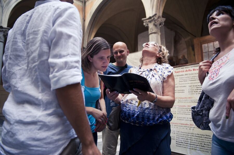 3-Hour Historic WhoDunIt Tour in Florence - Meeting at Piazza Madonna degli Aldobrandini, Then Let the Clues Set Your Pace