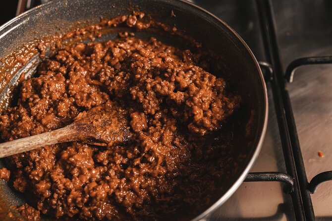 A Brunello Cooking Class with Vineyards View Winery - Transfers, meeting point, and practical logistics that matter