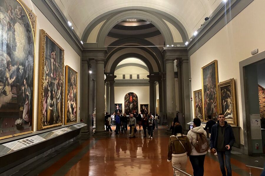 Accademia Gallery Priority Entry Ticket with e-Book - The top floor plan: ending with colossal medieval altarpieces