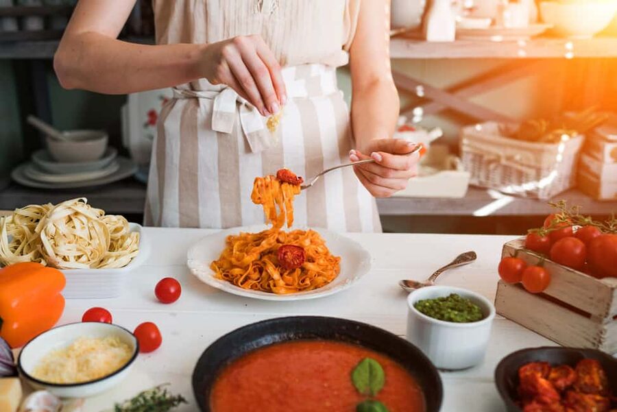 Arezzo: Colorful Tagliatelle and Ravioli Home Cooking Class - The Meal Included: Bruschetta, Three Courses of Pasta, Chianti, and Crostata