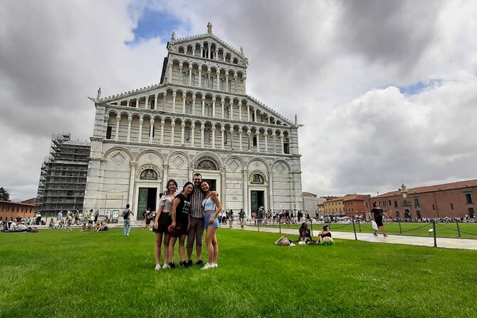 Best of Pisa: Small Group Tour with Admission Tickets - Stop 3: Battistero di San Giovanni, the rare acoustic moment