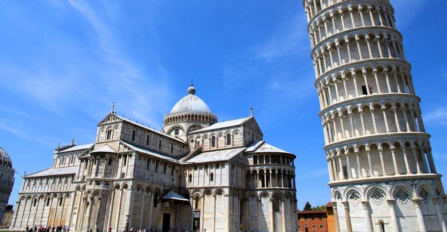 Best of Tuscany Full-Day Scenic Tour from Florence - Pisa’s Square of Miracles and the Leaning Tower Photo Moment