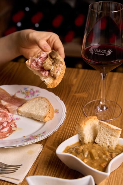 Chianni: wine and oil tasting with lunch or dinner - Key highlights worth knowing