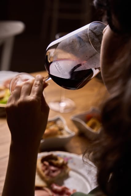 Chianni: wine and oil tasting with lunch or dinner - Tuscany Flavors in Chianni: wine and olive oil the practical way