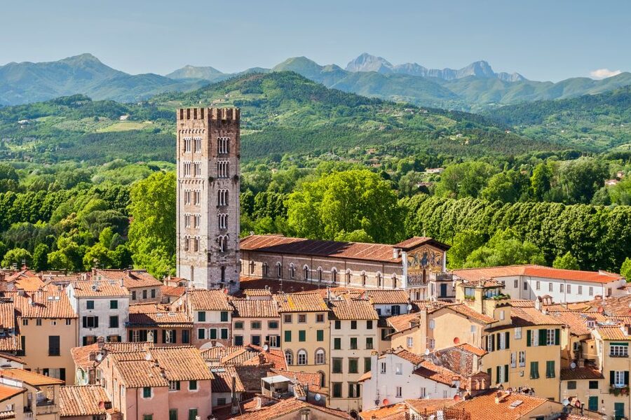 Cinque Terre: Full-Day Private Tour from Florence - The road from Florence to Liguria: Lucca, Carrara, and La Spezia