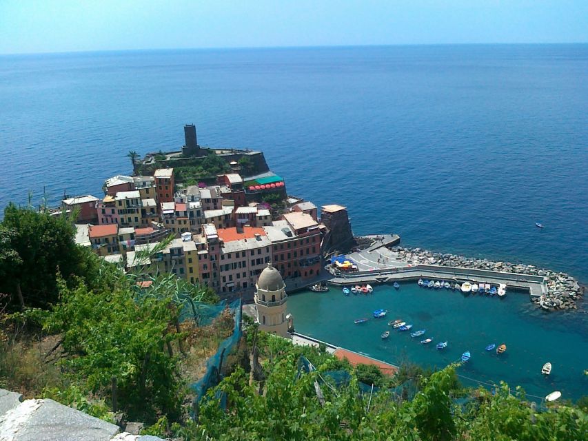 Cinque Terre Private Day Trip from Florence - Riomaggiore: start with the harbor, then wander the painted lanes