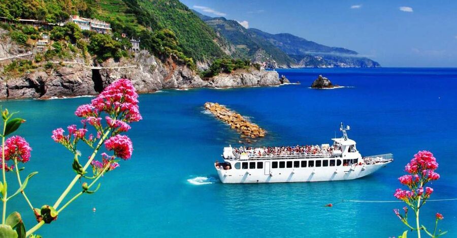 Cinque Terre Small Group by Minivan from Lucca - Key points before you go