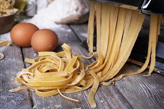 Cooking Art Brunelleschi with Unlimited Wine - The Three Pastas You’ll Shape by Hand
