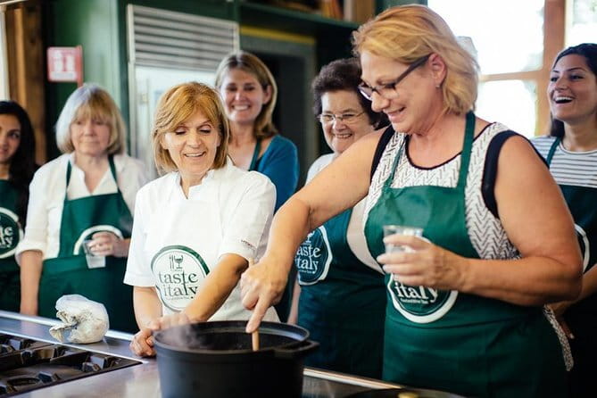 Cooking Class and Lunch at a Tuscan Farmhouse with Local Market Tour from Florence - Getting to the Farmhouse Hills: The Short Minibus Ride That Changes the Mood