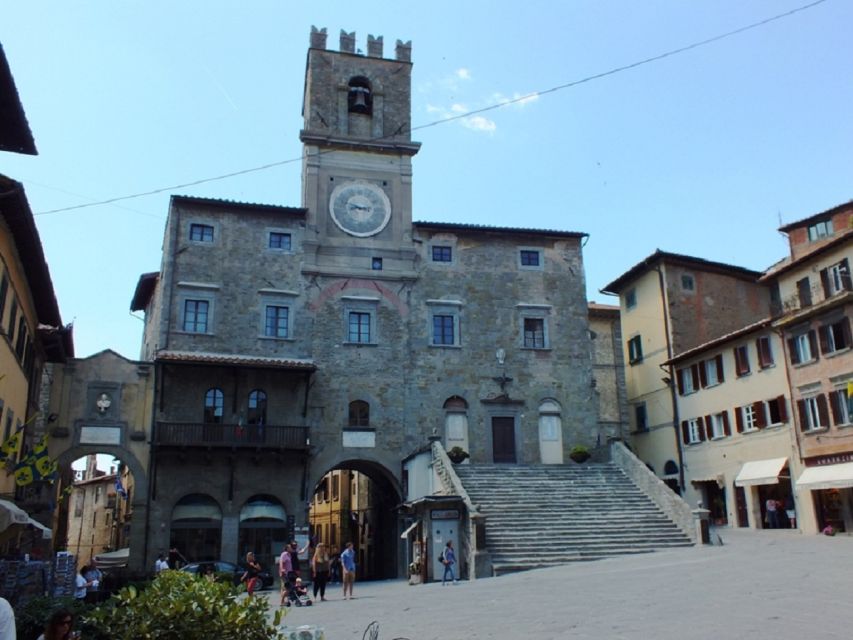 Cortona: Private 2-hour Guided Tour - Cortona’s appeal: why this hill town still pulls people in