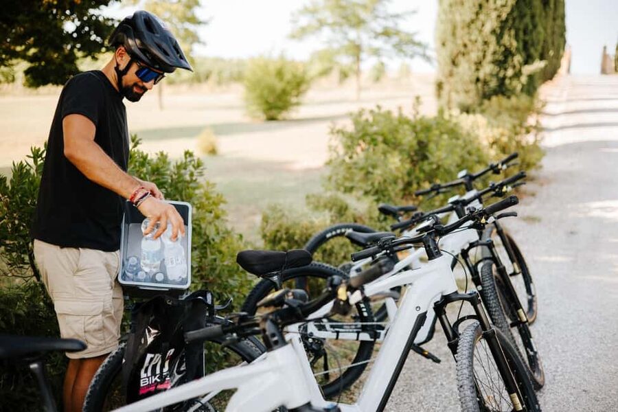 Cortona: Val di Chiana E-Bike Tour with Optional Wine Lunch - Meeting in Barbarullo and Getting Your Bike Dialed In