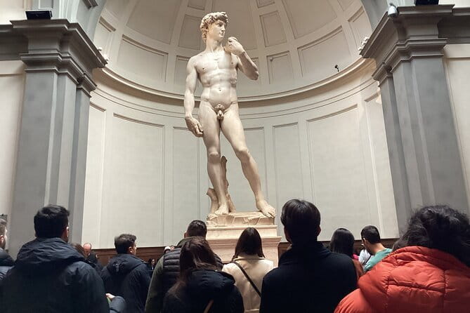 David & Accademia Gallery: 1-Hour Small Group Tour - The benefit of a small group (and why it changes the experience)