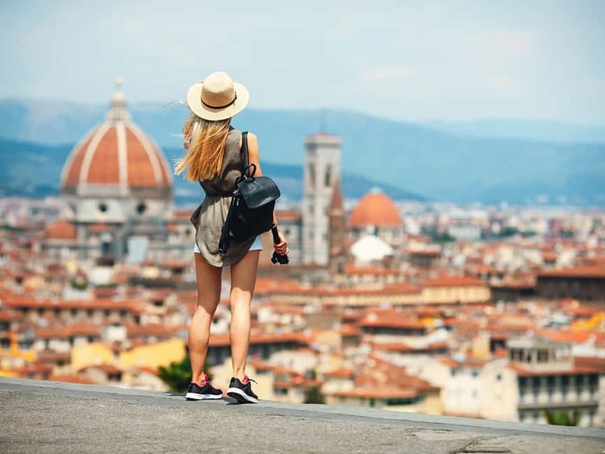Discover Florence Walking Tour: Guided Tour - Piazza Pitti and the Medici’s later lifestyle at Palazzo Pitti