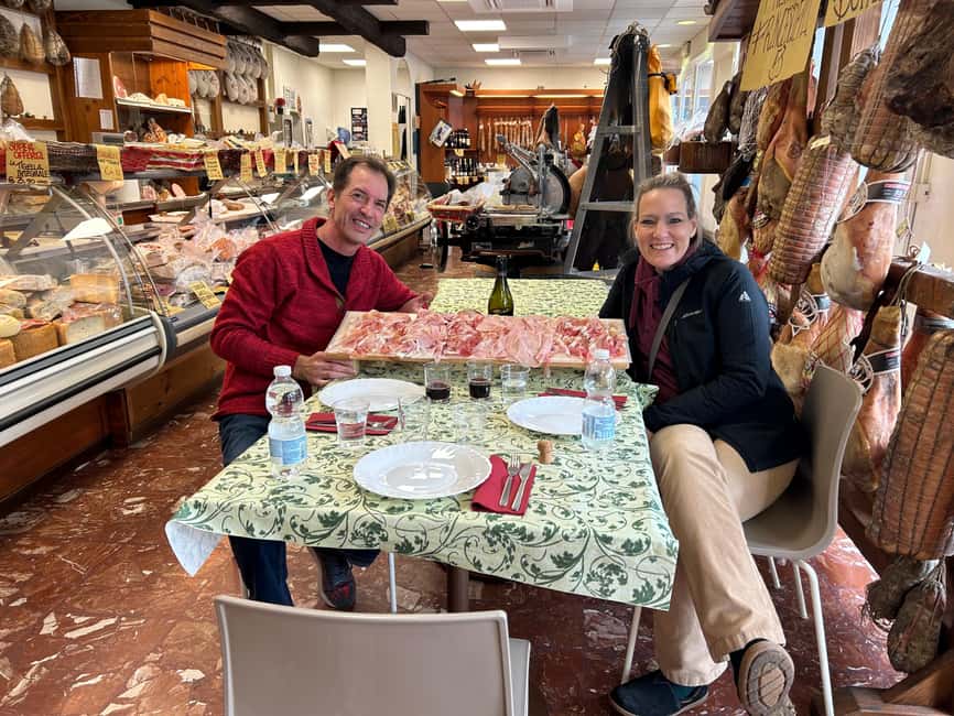 Emila-Romagna: Parmigiano, Prosciutto, Wine & Balsamic Tour - Cooperativa San Silvestro: Seeing Parmesan Production Up Close