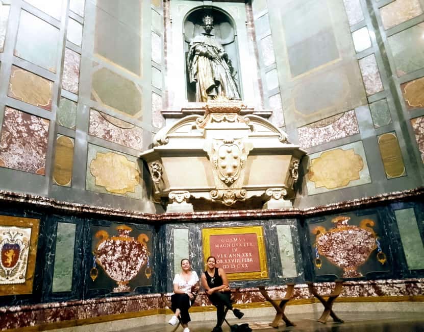 Express Florence and Medici Chapel and Michelangelo Tour - Piazza della Signoria and Palazzo Vecchio: your Michelangelo warm-up