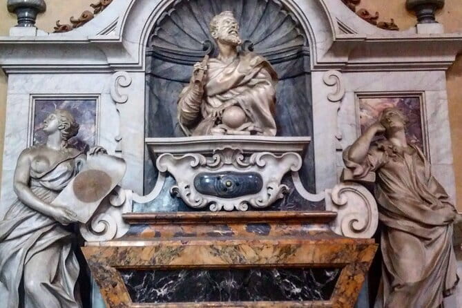 Florence: 1.5-hour Santa Croce Guided Experience - Santa Croce is Florence’s Hall of Fame for art and big names
