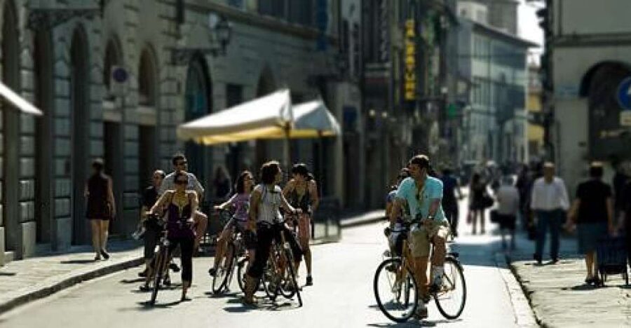 Florence: 2.5 hour Audio Guided Bike Tour led by Tour Leader - Key things to know before you go