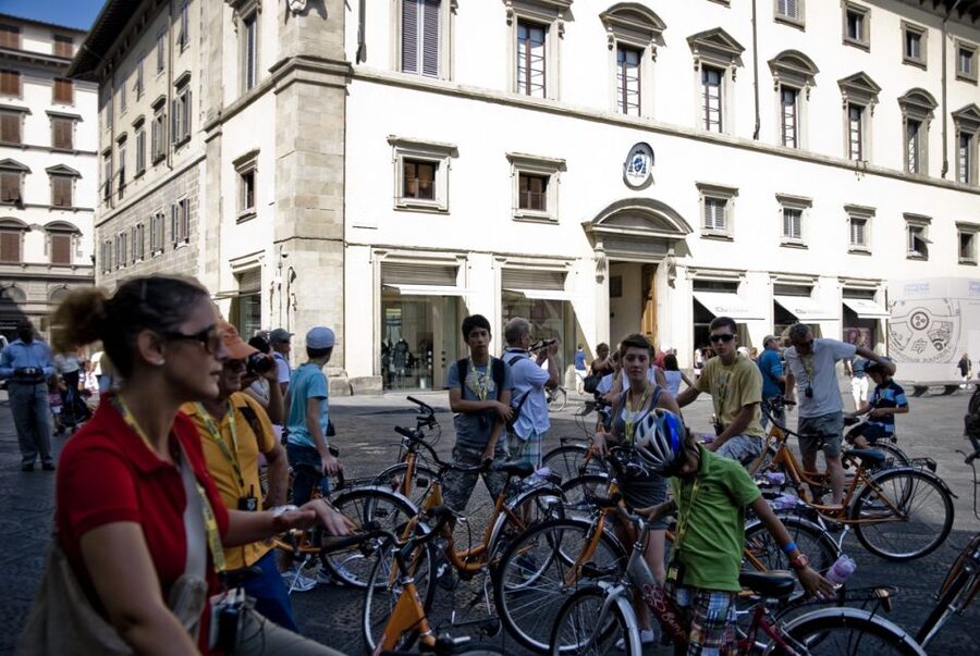 Florence: 2.5 hour Audio Guided Bike Tour led by Tour Leader - Why Florence works well for a bike with audio