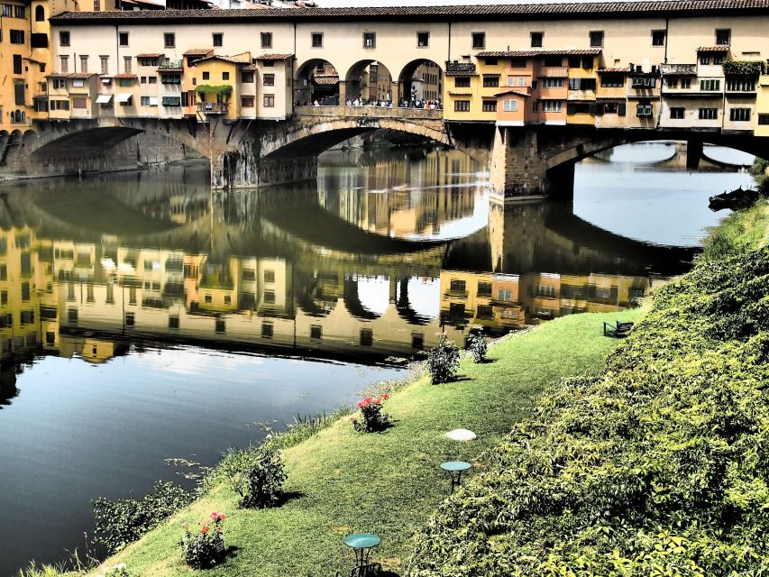 Florence: 2-Hour Guided Sightseeing Bike Tour - Your First Ride Segment: Bike Gear and a Smooth Start
