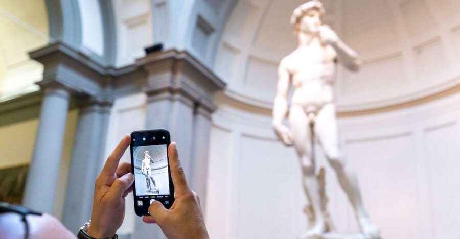 Florence: Accademia Gallery Skip-the-Line with Audio Guide - Where you meet, and the bag rules that can slow you down