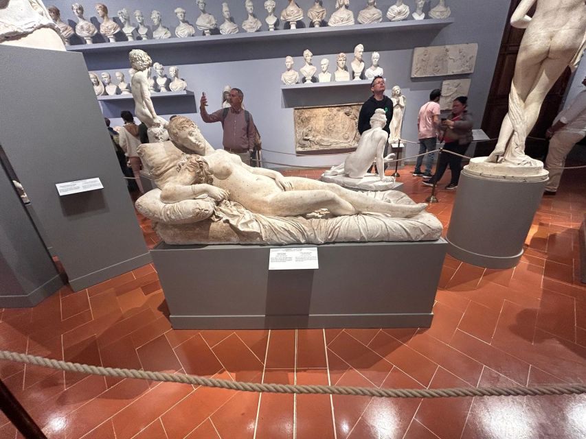 Florence: Accademia Reserved Entrance Ticket and Guided Tour - Timing: making the most of a 60-minute David-focused route