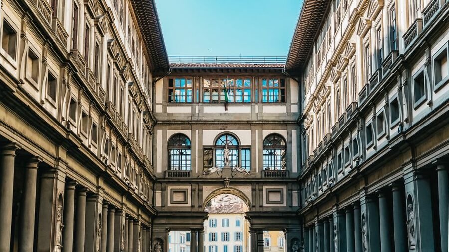 Florence: Accademia, Uffizi, and City Center Walking Tour - Timing, what to wear, and what to bring