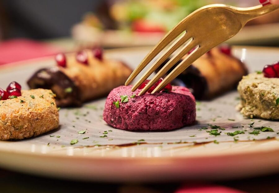 Florence: Armenian Food Experience in Ararat Restaurant - What to order for an Armenian start, eggplant rolls, gingyanlov hats, and khachapuri
