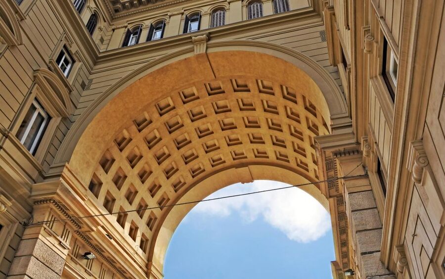 Florence: Art, History, and Charm - Walking Tour of Florence - Ponte Vecchio and the Porcellino Stop: Photo Stops With Purpose