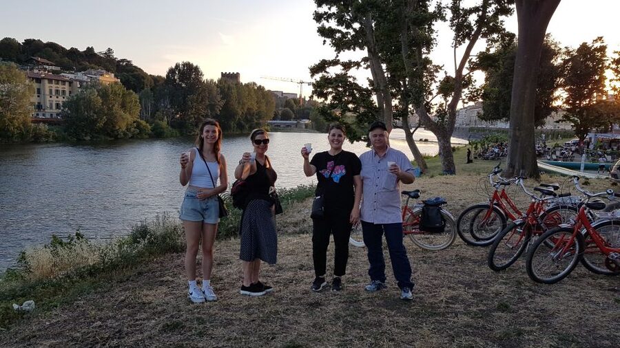 Florence at Night Bike Tour with Wine and Aperitivo Picnic - Price and value: what $69 buys you in Florence at night