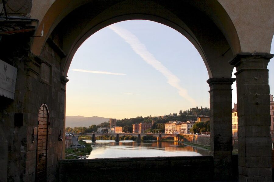 Florence: Audio Guided Walking Tour led by Tour Leader - Loggia del Mercato Nuovo Finish: A Good Place to End Your Loop