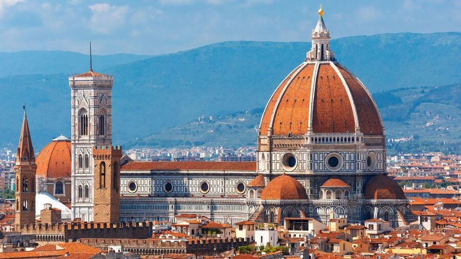 Florence Audioguide - TravelMate app for your smartphone - Orsanmichele, Ponte Vecchio, and San Lorenzo: The City at Human Scale