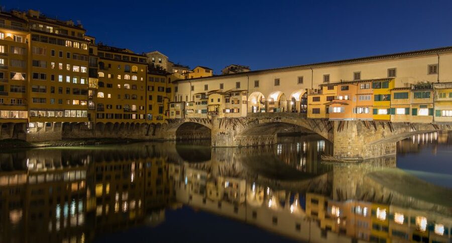 Florence by Night: 2-Hour Walking Tour - What the guide adds: stories, tone, and practical Florence tips