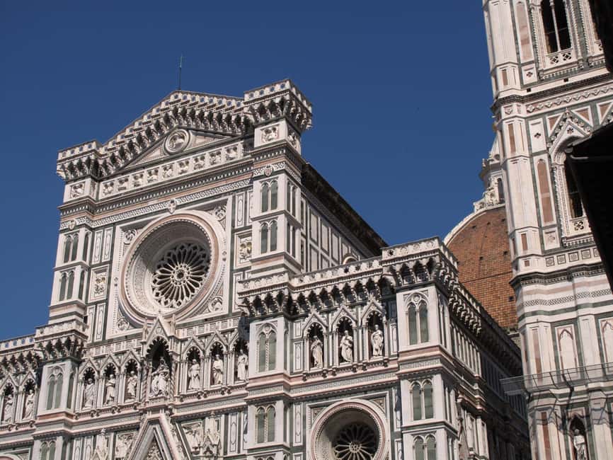 Florence Cathedral, Baptistery and Opera del Duomo Museum - Meeting at Piazza del Duomo and how the guide keeps you on track