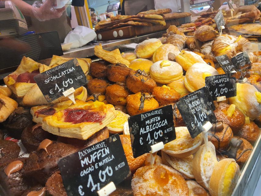 Florence: City Highlights and Street Food Walking Tour - Piazza della Signoria: where art and appetite share the same streets