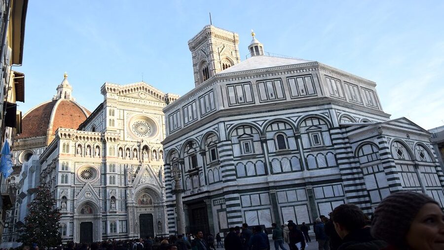 Florence: City Walking Tour and Uffizi Gallery Visit - Ponte Vecchio on foot, where Florence’s oldest bridge still feels real