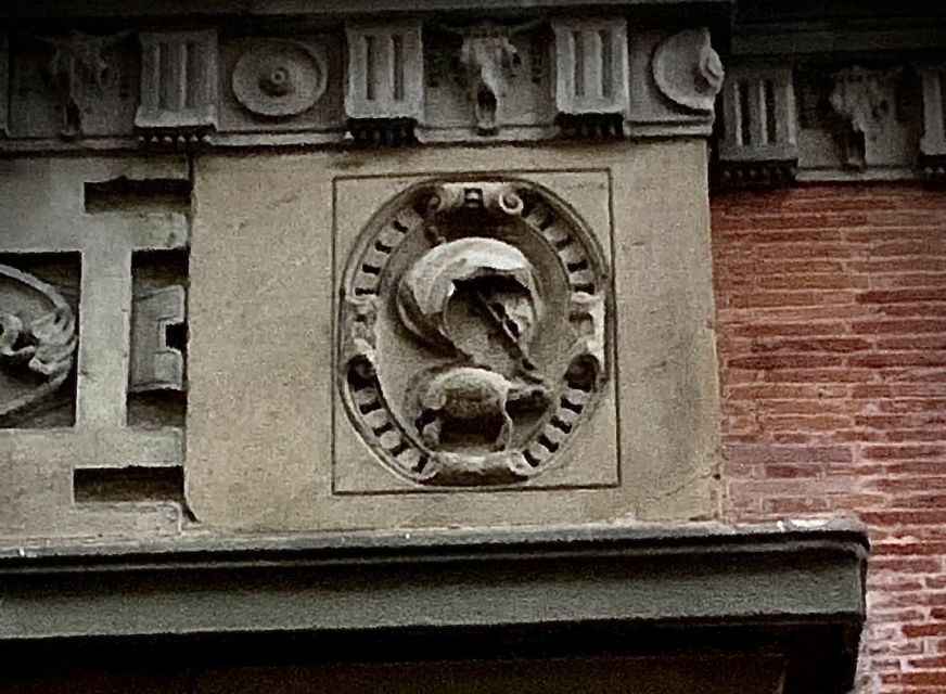 Florence: Dark Mysteries and Legends Guided Walking Tour - Piazza San Marco to Piazza della Santissima Annunziata: Brunelleschi meets the weird stuff