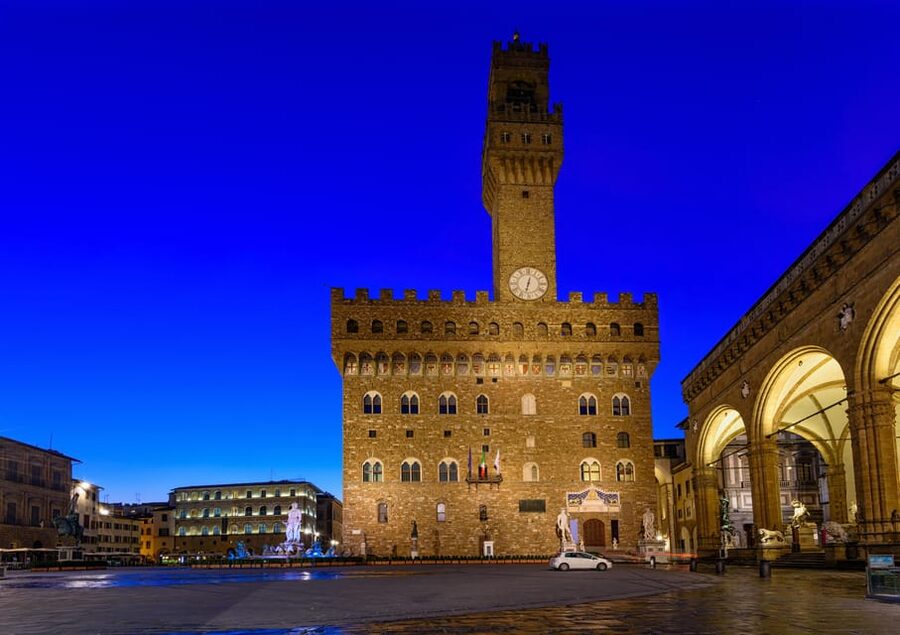 Florence: Dark Secrets & Scandals Evening Walking Tour - Tower of the Amidei and Santo Stefano al Ponte: Where Feuds Leave Traces