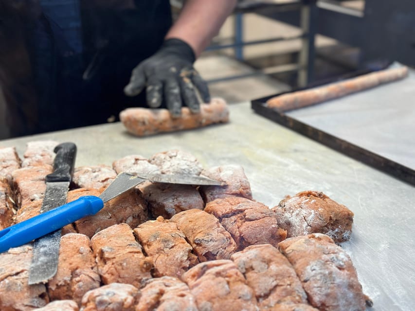 Florence: Duomo area Tasting Food Tour with Local Guide - Schiacciata, fresh pasta, and the Florence classics you’ll taste