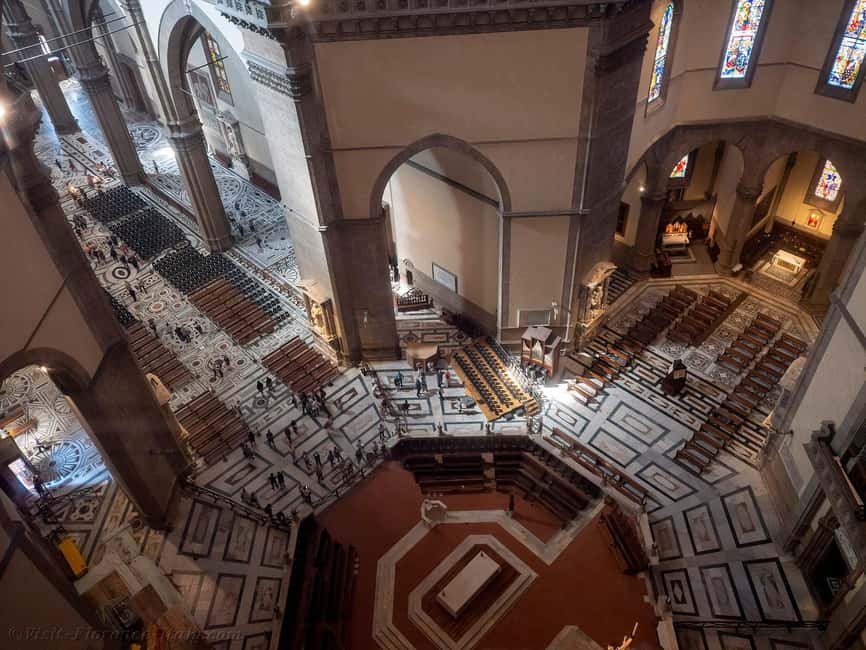 Florence: Duomo Cathedral Express Guided Tour - Meeting Point in Piazza del Capitolo, How to Find Your Guide Fast