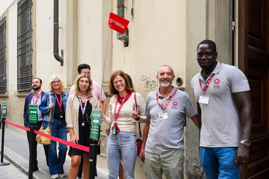 Florence: Duomo Cathedral Guided Tour with Fast-Track Entry - Value check: is $25 a good deal for Florence Duomo time?