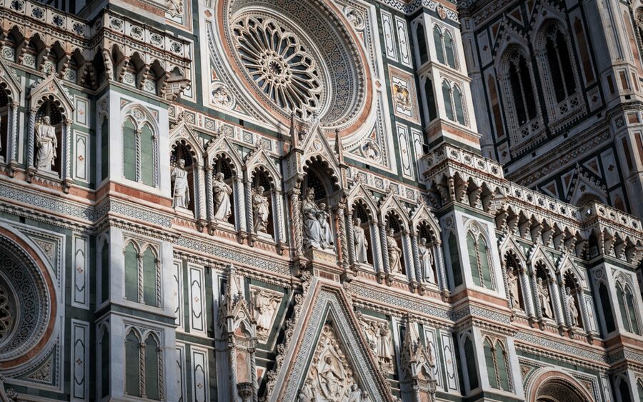 Florence: Duomo Cathedral Immediate Access & Guided Tour - The Guides: Passion, Efficiency, and Help When Things Get Weird