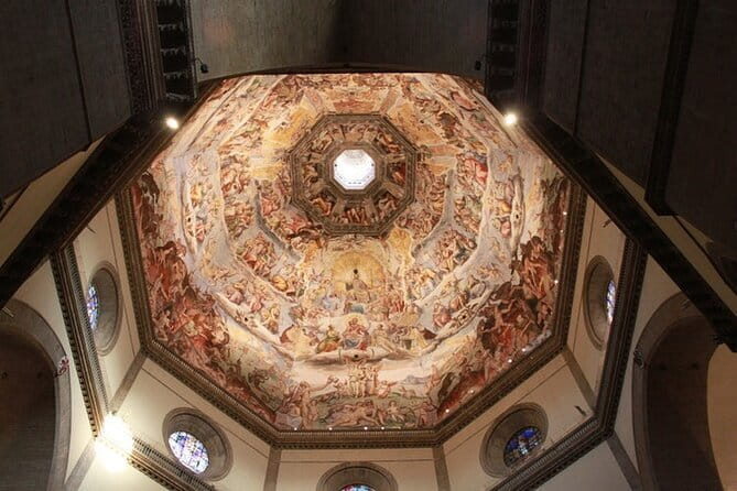 Florence Duomo Cathedral with Host & Audio Guide (Interior Only) - Host vs audio guide: how to get the best value from both