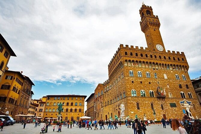 Florence Duomo Cathedral with Host & Audio Guide (Interior Only) - Timing, crowds, and why you should keep your expectations realistic