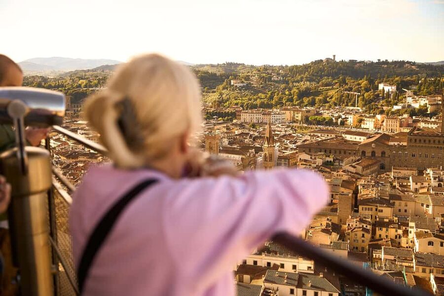 Florence: Duomo Dawn Entry with Key Holder & Dome Climb Tour - Why a Duomo dawn key holder visit feels different than daytime sightseeing