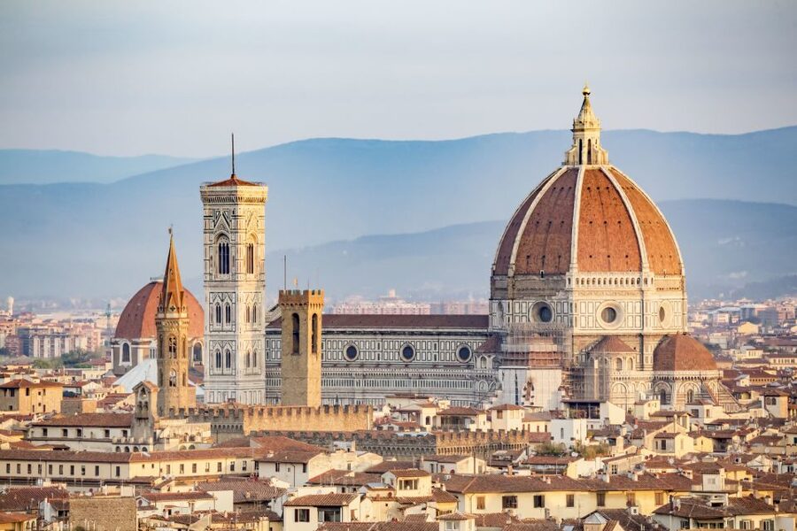 Florence: Duomo Guided Tour with Optional Dome Climb Upgrade - Giotto’s Bell Tower and Baptistery: two quick ways to see the Duomo complex differently