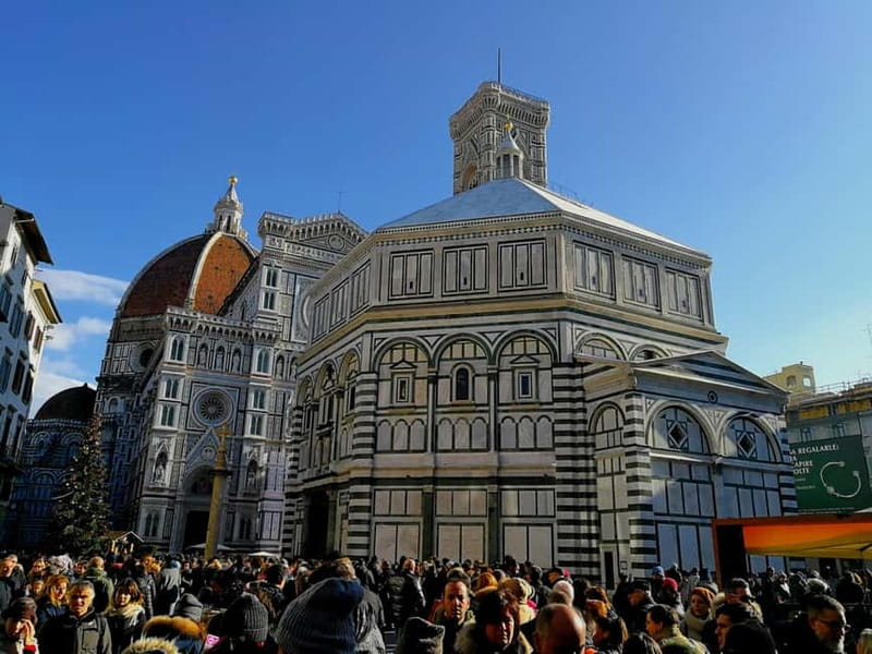 Florence: Duomo Skip-Any-Line Tour - The roped-off area by the high altar is the real payoff