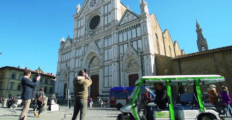 Florence: Eco-Friendly Golf Cart City Tour with Audio Guide - Audio guide vs. live guiding, and how to use both without missing things
