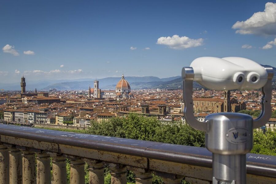 Florence: Eco-Friendly Panoramic Tour in Electric Golf Cart - Key things you’ll notice right away
