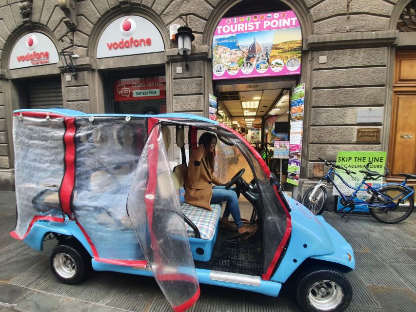 Florence: Eco-Friendly Panoramic Tour in Electric Golf Cart - Signoria Square: Perseus, David, and the Sculptures That Run the Show